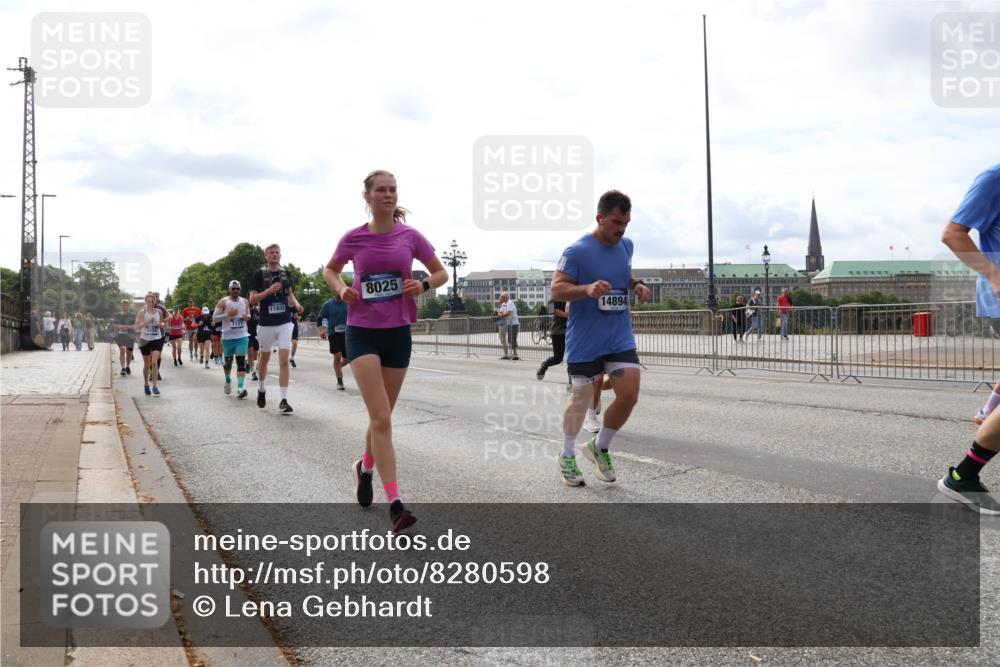 29.06.2025 - hella hamburg halbmarathon Lena Gebhardt http://msf.ph/oto/8280598 29.06.2025 10:20:29 Lombardsbrücke 7131, 11835, 8025, 14894, 1011, 1046, 1069, 1115, 1471, 1474, 2053, 2064, 2101, 2325, 2478, 2834, 3278, 3434, 3733, 3781, 3842, 4154, 4166, 4288, 4422, 4585, 4614, 4737, 4739, 4754, 4869, 5181, 5556, 5625, 5659, 5811, 5812, 5831, 5937, 6608, 6951, 7018, 7101, 7131, 7519, 7739, 7744, 7808, 8025, 8387, 8462, 8588, 8738, 8940, 9136, 9196, 9722, 9735, 9873, 10041, 10050, 10350, 10414, 10550, 10595, 10613, 10647, 10701, 10754, 11028, 11100, 11603, 11835, 11995 meine-sportfotos.de