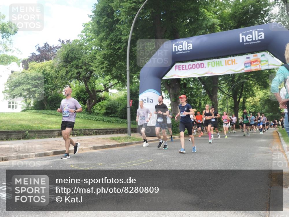 29.06.2025 - hella hamburg halbmarathon KatJ http://msf.ph/oto/8280809 29.06.2025 10:40:47 Zwischen KM18-KM19 1267, 2058, 2771, 5077, 7509, 8335 meine-sportfotos.de