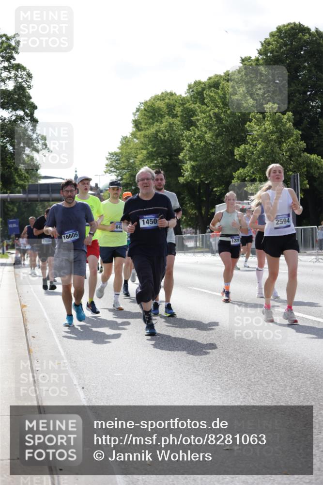 29.06.2025 - hella hamburg halbmarathon Jannik Wohlers http://msf.ph/oto/8281063 29.06.2025 10:02:53 Lombardsbrücke 1114, 1135, 1138, 1414, 1450, 1885, 2594, 2619, 2782, 3572, 4511, 6453, 7210, 7211, 7290, 7706, 7935, 9439, 9453, 10824, 11556, 12177, 12211, 12212, 12843, 13036, 13474, 13664, 13732, 13857, 13874, 13976, 14225, 14493, 15539, 16355, 16605, 17096, 18028 meine-sportfotos.de