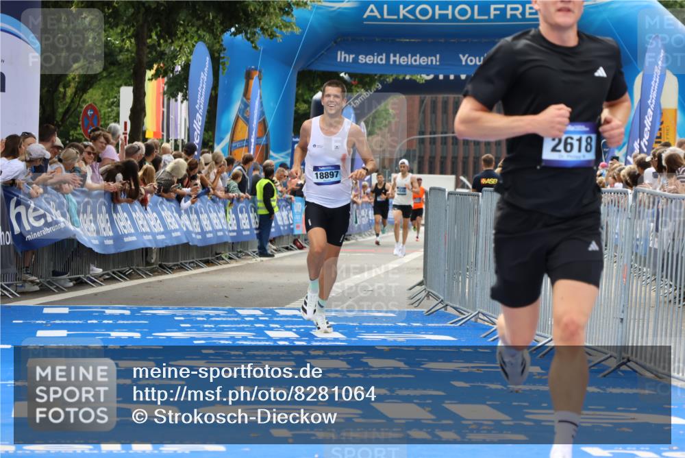 29.06.2025 - hella hamburg halbmarathon Strokosch-Dieckow http://msf.ph/oto/8281064 29.06.2025 10:22:38 Ziel 2618, 3720, 18897 meine-sportfotos.de
