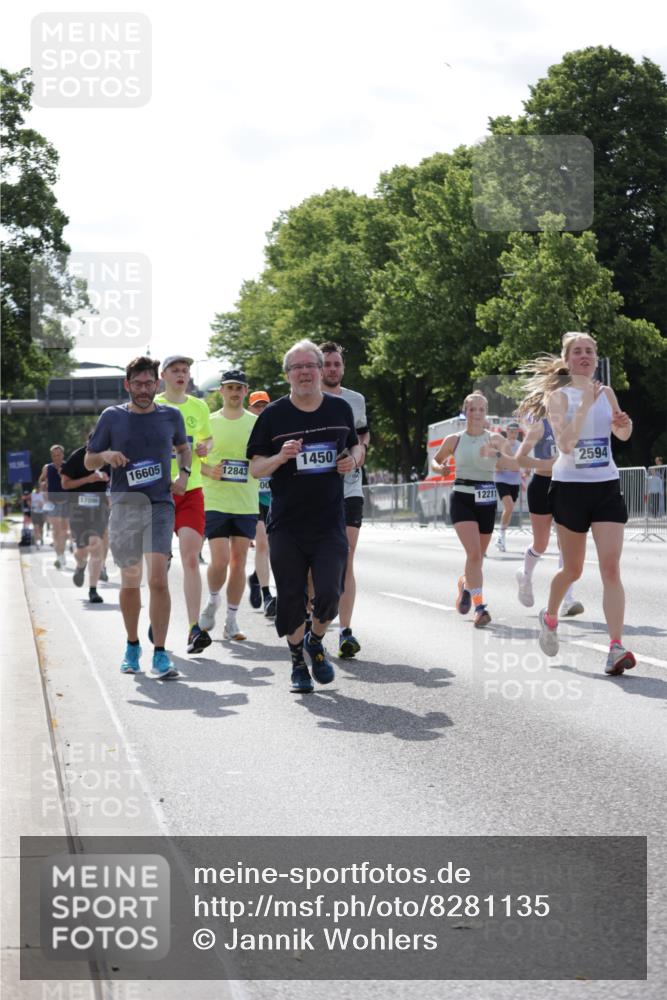 29.06.2025 - hella hamburg halbmarathon Jannik Wohlers http://msf.ph/oto/8281135 29.06.2025 10:02:53 Lombardsbrücke 1114, 1135, 1138, 1414, 1450, 1885, 2594, 2619, 2782, 3572, 4511, 6453, 7210, 7211, 7290, 7706, 7935, 9439, 9453, 10824, 11556, 12177, 12211, 12212, 12843, 13036, 13474, 13664, 13732, 13857, 13874, 13976, 14225, 14493, 15539, 16355, 16605, 17096, 18028 meine-sportfotos.de
