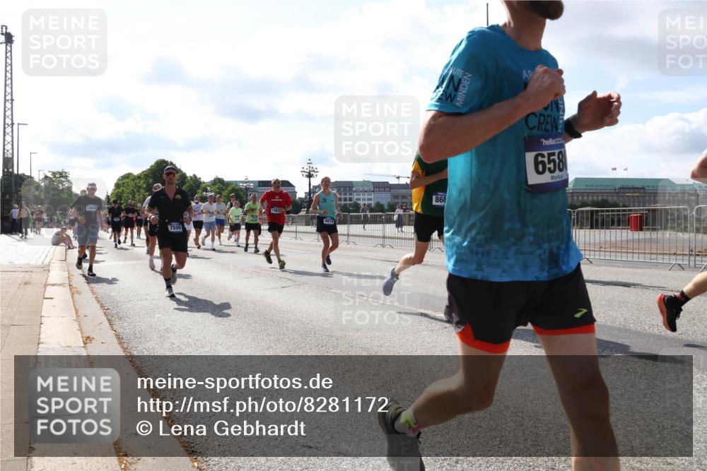 29.06.2025 - hella hamburg halbmarathon Lena Gebhardt http://msf.ph/oto/8281172 29.06.2025 09:58:07 Lombardsbrücke 658, 1034, 1094, 1179, 1190, 1258, 1320, 1321, 1335, 1563, 1815, 1870, 2034, 2070, 2138, 2397, 2417, 2448, 2488, 2612, 2636, 2711, 2946, 3058, 3091, 3114, 3251, 4379, 4814, 4903, 5032, 5093, 5305, 5672, 5721, 5775, 6164, 6272, 6355, 6356, 6569, 6580, 6585, 6628, 6754, 6776, 6897, 7065, 7134, 7409, 7478, 7509, 7594, 7646, 7724, 7856, 7896, 7952, 7973, 7976, 8154, 8311, 8508, 8590, 8825, 9012, 9057, 9562, 9656, 10084 meine-sportfotos.de