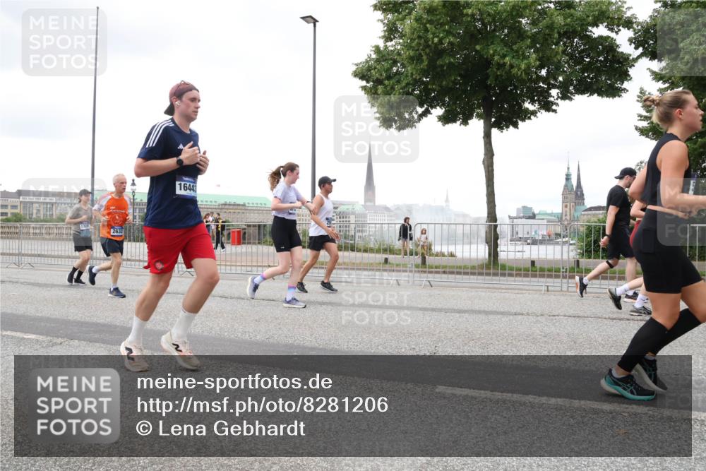 29.06.2025 - hella hamburg halbmarathon Lena Gebhardt http://msf.ph/oto/8281206 29.06.2025 10:54:56 Lombardsbrücke 1328, 2632, 16443, 1013, 1198, 2084, 2090, 2244, 2452, 2532, 2566, 2586, 2632, 3002, 3274, 3761, 3795, 4039, 4191, 4192, 4971, 5185, 5216, 5392, 5500, 5727, 5882, 5993, 6023, 6279, 6395, 6396, 6839, 6944, 6982, 7219, 7238, 7766, 7986, 8012, 8186, 8403, 8519, 9521, 9596, 10109, 10331, 10458, 10471, 10686, 11033, 11226, 11287, 11567, 11569, 11737, 11788, 11908, 12147, 12148, 12240, 12268, 12270, 12930, 13272, 13283, 13548, 13944, 13945, 13979, 13980, 14515 meine-sportfotos.de