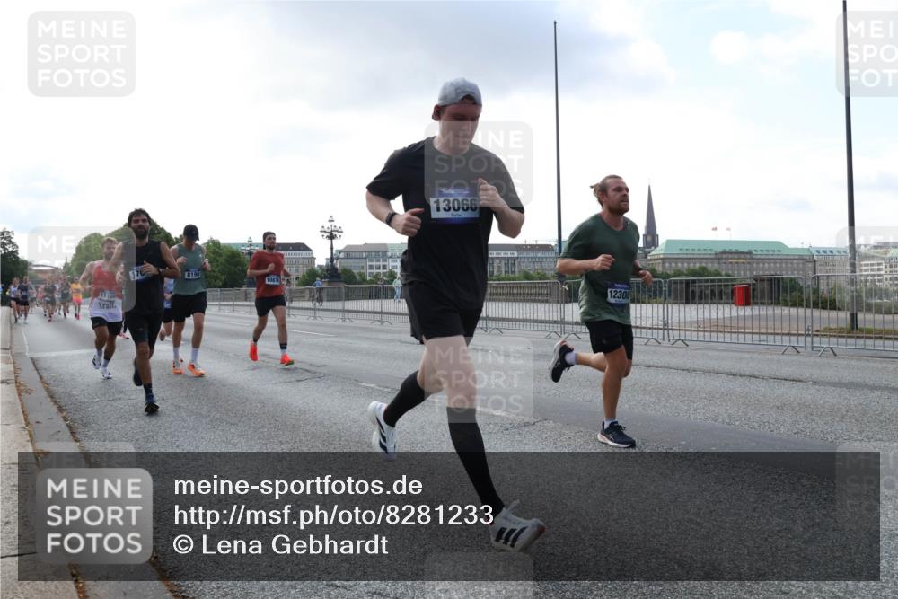 29.06.2025 - hella hamburg halbmarathon Lena Gebhardt http://msf.ph/oto/8281233 29.06.2025 09:45:35 Lombardsbrücke 11120, 8190, 13066, 12308, 57, 1686, 1707, 1758, 1990, 2689, 2746, 3043, 4050, 4129, 4679, 4698, 4749, 5070, 5187, 5328, 5550, 5746, 5826, 6358, 6781, 6878, 7272, 7389, 7481, 7651, 7723, 7965, 8190, 8209, 8883, 9137, 9381, 9571, 9634, 10017, 10171, 10270, 10484, 10486, 10876, 11120, 11413, 11857, 12049, 12232, 12234, 12308, 12595, 12691, 12988, 13066, 13343, 13618, 13686, 14028, 14140, 14289, 15672, 15883, 16157, 16713, 16818, 17428 meine-sportfotos.de