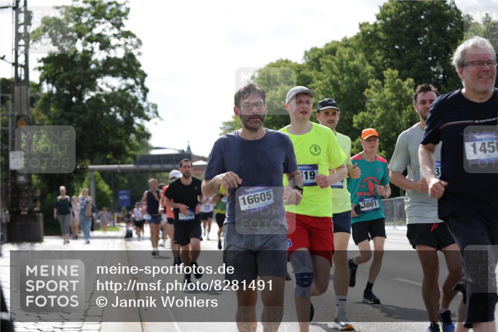 29.06.2025 - hella hamburg halbmarathon Jannik Wohlers http://msf.ph/oto/8281491 29.06.2025 10:02:55 Lombardsbrücke 1114, 1135, 1138, 1414, 1450, 1885, 2594, 2619, 2782, 3572, 4307, 4511, 6391, 6453, 7211, 7277, 7278, 7279, 7290, 7706, 7935, 9439, 9453, 10824, 11556, 12177, 12211, 12212, 12843, 13036, 13474, 13732, 13857, 13874, 13976, 14225, 15539, 16371, 16605, 17096, 18028 meine-sportfotos.de
