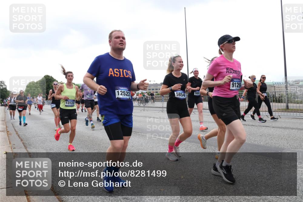 29.06.2025 - hella hamburg halbmarathon Lena Gebhardt http://msf.ph/oto/8281499 29.06.2025 10:46:31 Lombardsbrücke 1371, 1375, 1429, 1465, 1532, 1608, 1837, 1999, 2162, 2423, 2500, 2697, 2773, 2813, 2951, 3277, 3406, 3407, 3410, 3469, 3734, 4119, 4202, 4296, 4342, 4355, 4448, 4604, 5697, 5700, 5703, 5854, 6068, 6124, 6161, 6392, 6740, 7303, 7364, 7368, 7374, 7412, 7767, 7827, 7894, 7960, 7983, 8047, 8477, 8551, 8700, 9129, 9337, 9445, 9691, 10153, 10230, 11358, 11361, 11876, 11910, 12298, 12333, 12507, 12522, 13969, 14261, 15852, 16882, 16987 meine-sportfotos.de