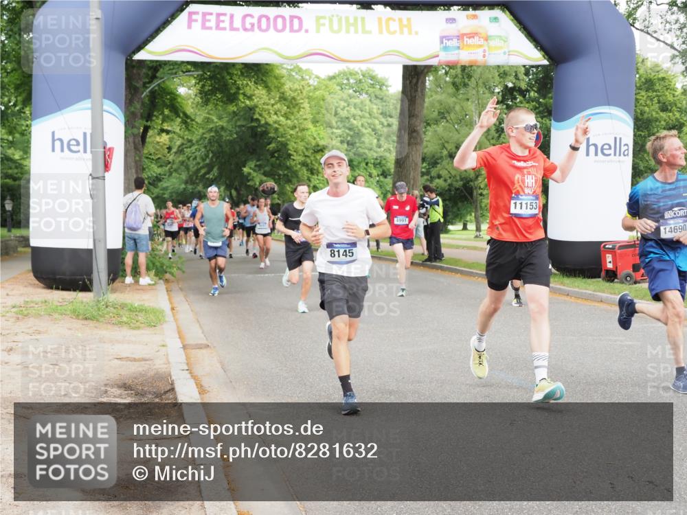 29.06.2025 - hella hamburg halbmarathon MichiJ http://msf.ph/oto/8281632 29.06.2025 10:32:11 Zwischen KM18-KM19 1558, 3146, 5275, 6490, 7451, 7508, 8145, 8900, 9081, 10930, 11153, 11346, 12438, 13398, 14690, 15185, 18868 meine-sportfotos.de