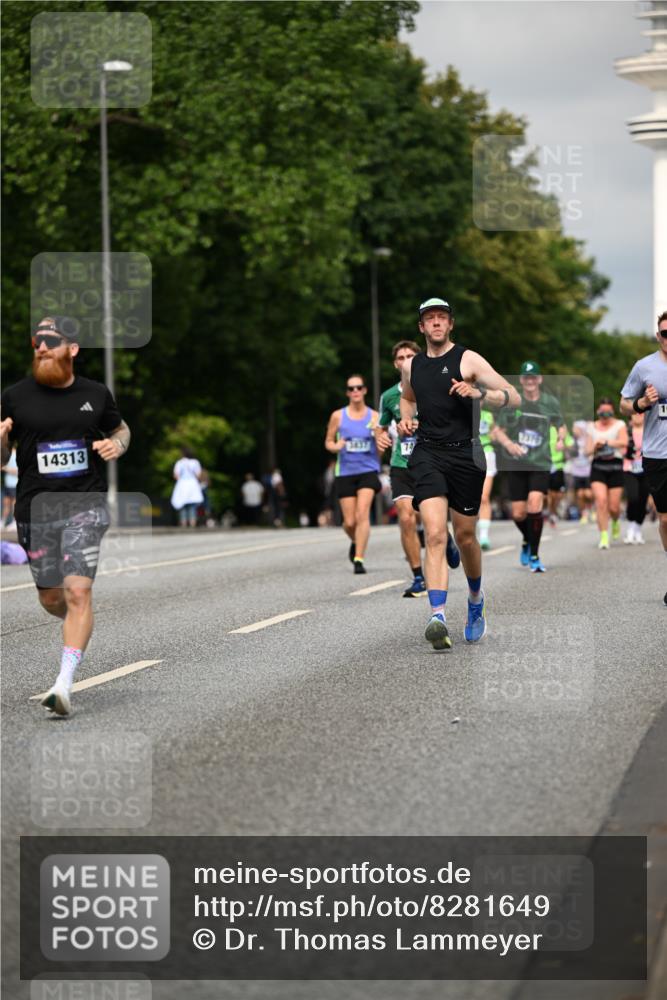 29.06.2025 - hella hamburg halbmarathon Dr. Thomas Lammeyer http://msf.ph/oto/8281649 29.06.2025 10:15:49 Kennedybrücke 1062, 1790, 2661, 3746, 3837, 5254, 6966, 7370, 7474, 7571, 8368, 9119, 9254, 9405, 10042 meine-sportfotos.de