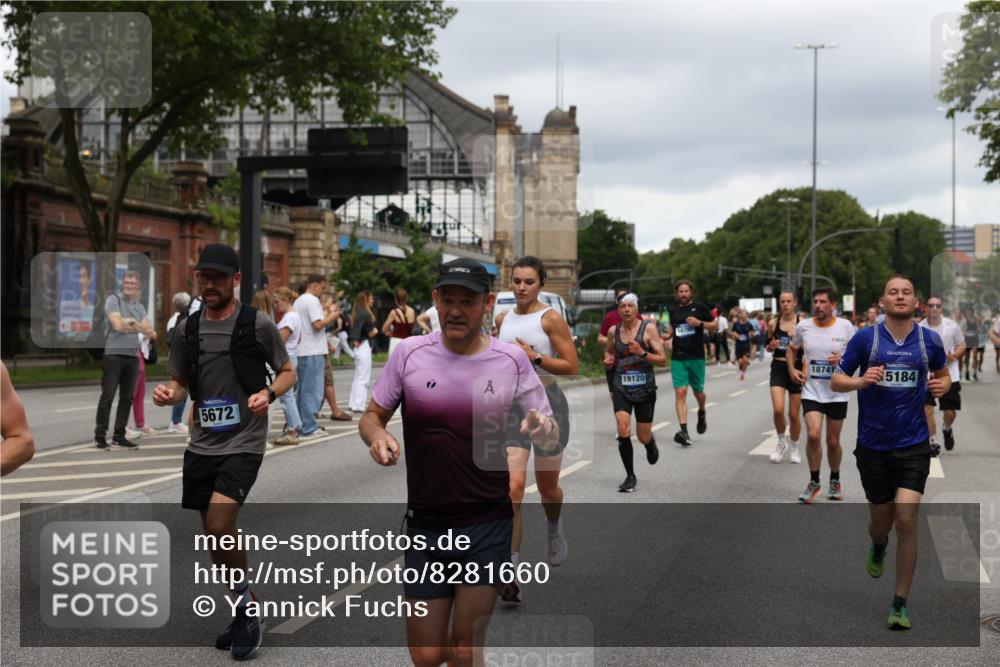 29.06.2025 - hella hamburg halbmarathon Yannick Fuchs http://msf.ph/oto/8281660 29.06.2025 10:49:46 20KM 1130, 1179, 1180, 1193, 2982, 3048, 3058, 3668, 4951, 5465, 5672, 6569, 6591, 6924, 7594, 7742, 7976, 8255, 8639, 8863, 9361, 9562, 11039, 11309, 12196, 12515, 12545, 13474, 14363, 14365, 14461, 15184, 15484, 15584, 15818, 15884, 16176, 16375, 16401, 16434, 16521, 16786, 17133, 17259, 17615, 17640, 17642, 17734, 18064, 18125, 18212, 18325, 18340, 18495, 18741, 18746, 18835, 19120, 19152 meine-sportfotos.de