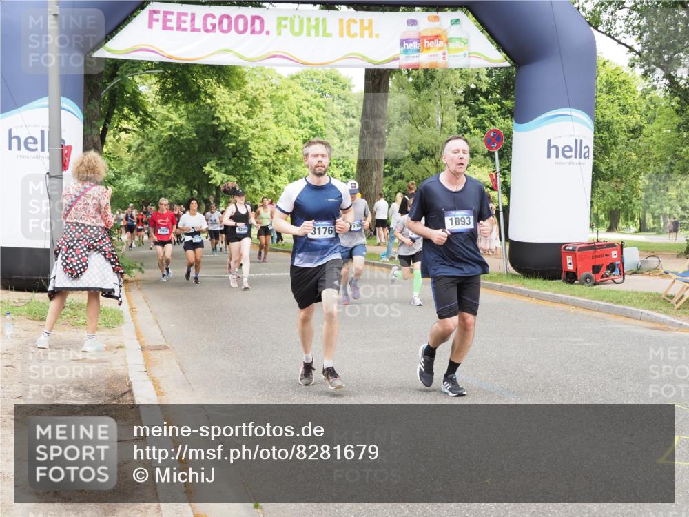 29.06.2025 - hella hamburg halbmarathon MichiJ http://msf.ph/oto/8281679 29.06.2025 10:58:01 Zwischen KM18-KM19 1893, 3176, 4394, 7462, 10775, 13610, 15085 meine-sportfotos.de