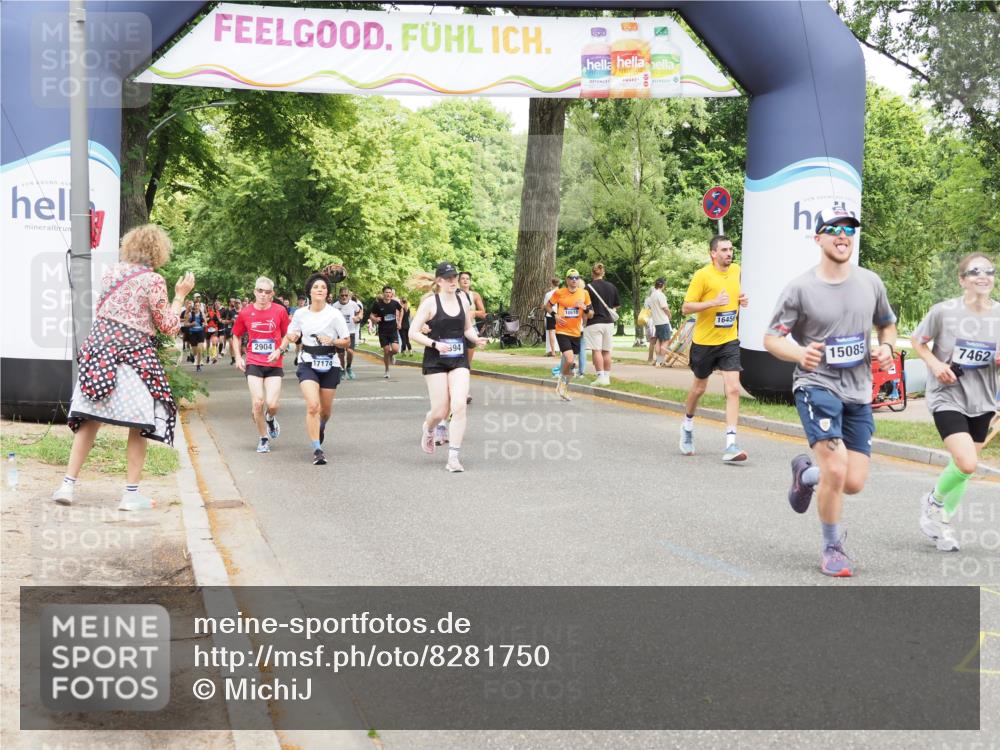 29.06.2025 - hella hamburg halbmarathon MichiJ http://msf.ph/oto/8281750 29.06.2025 10:58:03 Zwischen KM18-KM19 1893, 2904, 3176, 4394, 7462, 10283, 13610, 15085, 16456, 17174 meine-sportfotos.de