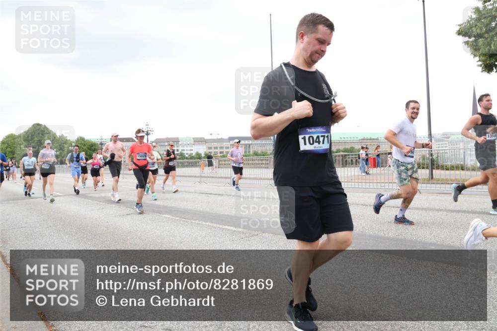 29.06.2025 - hella hamburg halbmarathon Lena Gebhardt http://msf.ph/oto/8281869 29.06.2025 10:55:00 Lombardsbrücke 16637, 15029, 10471, 13944, 1013, 1198, 2084, 2090, 2244, 2452, 2566, 2586, 2632, 3002, 3274, 4039, 4191, 4192, 5185, 5392, 5500, 5727, 5882, 5993, 6395, 6396, 6839, 6944, 6982, 7219, 7238, 7766, 7986, 8012, 8186, 8403, 8519, 9521, 9596, 10109, 10331, 10458, 10471, 10686, 11033, 11226, 11287, 11567, 11569, 11737, 11788, 11908, 12147, 12148, 12240, 12268, 12270, 12930, 13098, 13272, 13283, 13548, 13944, 13945, 13979, 13980, 14515, 15160 meine-sportfotos.de