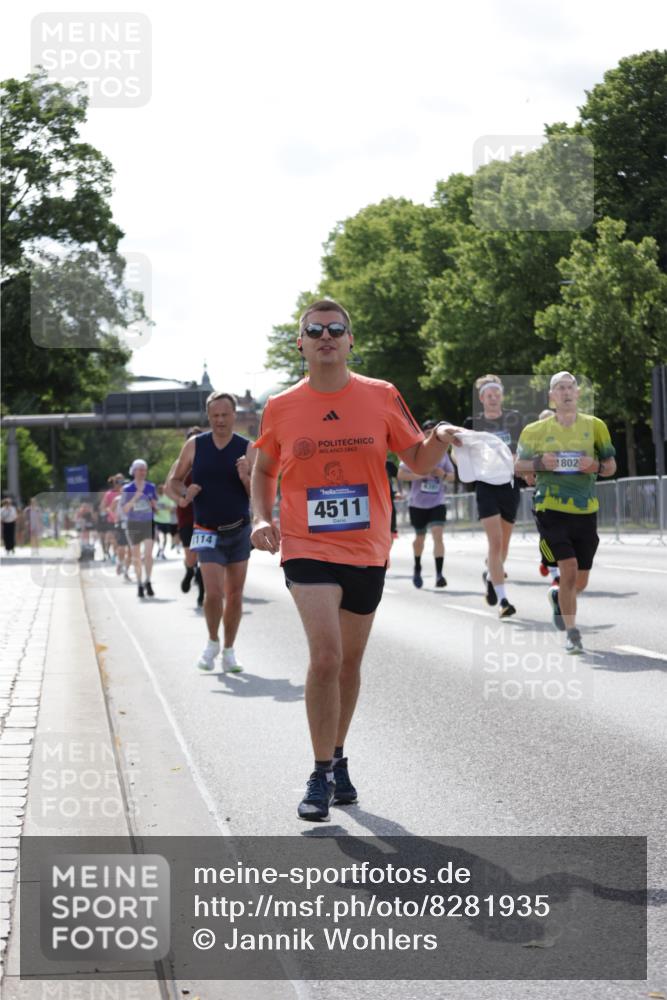29.06.2025 - hella hamburg halbmarathon Jannik Wohlers http://msf.ph/oto/8281935 29.06.2025 10:02:59 Lombardsbrücke 1114, 1135, 1138, 1161, 1450, 1885, 2594, 2619, 4307, 4511, 5464, 6391, 6453, 7277, 7278, 7279, 7290, 7706, 7935, 9453, 11556, 12177, 12211, 12212, 12377, 12843, 13474, 13732, 13857, 13976, 15539, 16371, 16605, 17096, 17226, 18028 meine-sportfotos.de