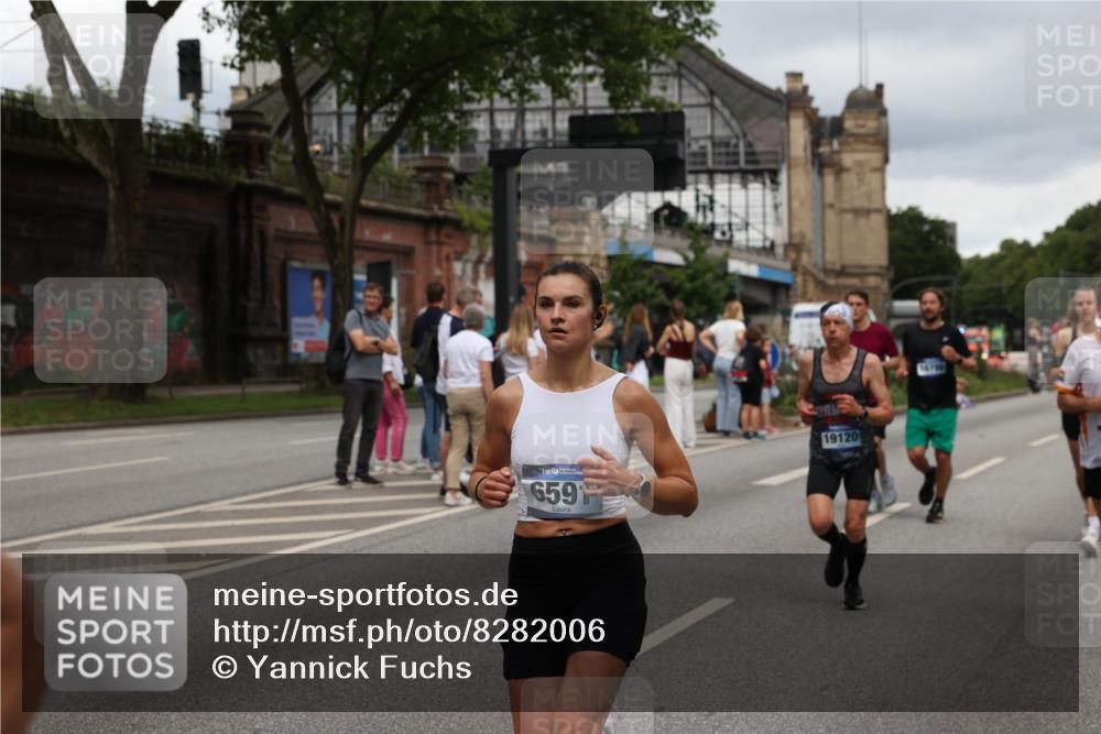 29.06.2025 - hella hamburg halbmarathon Yannick Fuchs http://msf.ph/oto/8282006 29.06.2025 10:49:47 20KM 1130, 1180, 1193, 2982, 3048, 3058, 3668, 4951, 5465, 5672, 6569, 6591, 6924, 7594, 7742, 7976, 8255, 8311, 8639, 8863, 9361, 9562, 11039, 11309, 12196, 12515, 13474, 14363, 14365, 14461, 15184, 15484, 15818, 15884, 16176, 16375, 16401, 16434, 16521, 16786, 17259, 17615, 17640, 17642, 17734, 18064, 18125, 18212, 18325, 18340, 18495, 18741, 18746, 18835, 19120, 19152 meine-sportfotos.de