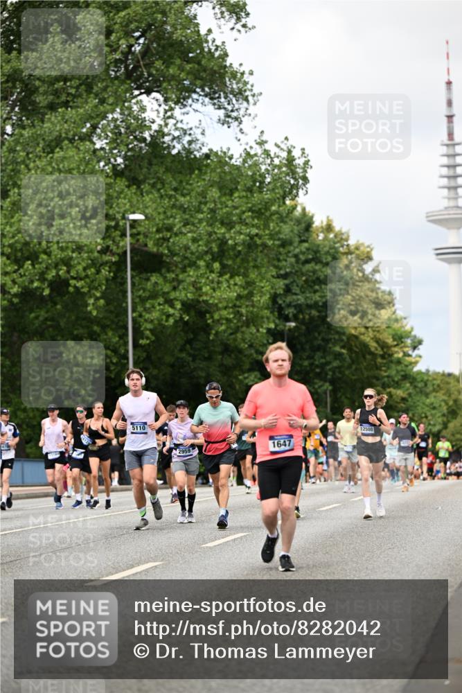 29.06.2025 - hella hamburg halbmarathon Dr. Thomas Lammeyer http://msf.ph/oto/8282042 29.06.2025 10:36:55 Kennedybrücke 1237, 1647, 1732, 2059, 2268, 2959, 3221, 3391, 3653, 3660, 3670, 3708, 3753, 4096, 4555, 5110, 5156, 5871, 6642, 6861, 7135, 7387, 7531, 7749, 7750, 7789, 8170, 8840, 8914, 9010, 9034, 9188, 9471, 9542, 9765, 9812, 10002, 10203, 10470, 10624, 10770, 11076 meine-sportfotos.de