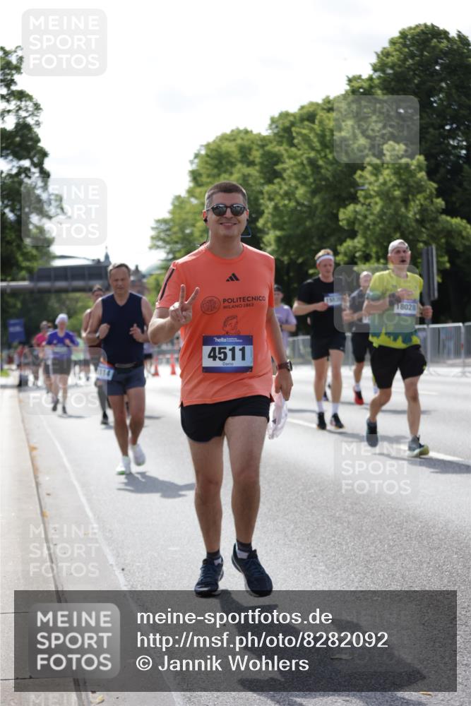 29.06.2025 - hella hamburg halbmarathon Jannik Wohlers http://msf.ph/oto/8282092 29.06.2025 10:02:59 Lombardsbrücke 1114, 1135, 1138, 1161, 1450, 1885, 2594, 2619, 4307, 4511, 5464, 6391, 6453, 7277, 7278, 7279, 7290, 7706, 7935, 9453, 11556, 12177, 12211, 12212, 12377, 12843, 13474, 13732, 13857, 13976, 15539, 16371, 16605, 17096, 17226, 18028 meine-sportfotos.de