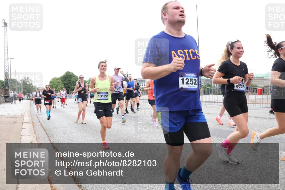 29.06.2025 - hella hamburg halbmarathon Lena Gebhardt http://msf.ph/oto/8282103 29.06.2025 10:46:31 Lombardsbrücke 1371, 1375, 1429, 1465, 1532, 1608, 1837, 1999, 2162, 2423, 2500, 2697, 2773, 2813, 2951, 3277, 3406, 3407, 3410, 3469, 3734, 4119, 4202, 4296, 4342, 4355, 4448, 4604, 5697, 5700, 5703, 5854, 6068, 6124, 6161, 6392, 6740, 7303, 7364, 7368, 7374, 7412, 7767, 7827, 7894, 7960, 7983, 8047, 8477, 8551, 8700, 9129, 9337, 9445, 9691, 10153, 10230, 11358, 11361, 11876, 11910, 12298, 12333, 12507, 12522, 13969, 14261, 15852, 16882, 16987 meine-sportfotos.de