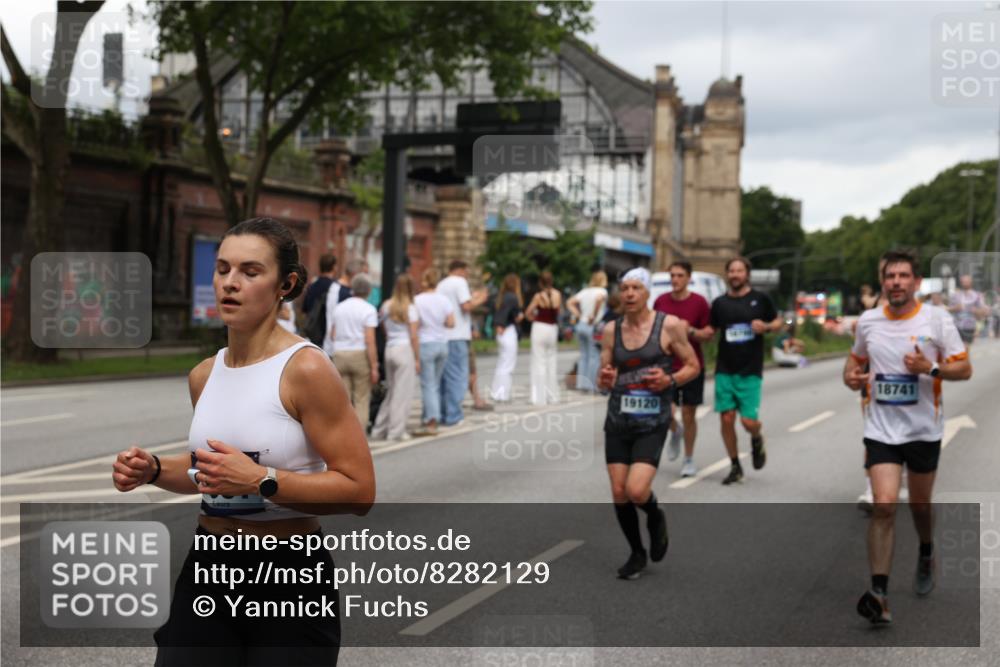 29.06.2025 - hella hamburg halbmarathon Yannick Fuchs http://msf.ph/oto/8282129 29.06.2025 10:49:48 20KM 1130, 1180, 1193, 2982, 3042, 3048, 3058, 3668, 4951, 5465, 5672, 6569, 6591, 6924, 7594, 7742, 7976, 8255, 8311, 8639, 8863, 9361, 9562, 11039, 11309, 11638, 12196, 12515, 13474, 14363, 14365, 14461, 15184, 15484, 15818, 15884, 16176, 16375, 16401, 16434, 16521, 16786, 17259, 17615, 17640, 17642, 17734, 18064, 18125, 18212, 18325, 18340, 18495, 18741, 18746, 18835, 19120, 19152 meine-sportfotos.de