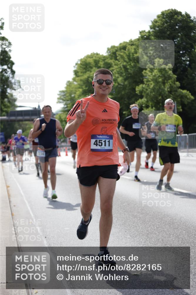 29.06.2025 - hella hamburg halbmarathon Jannik Wohlers http://msf.ph/oto/8282165 29.06.2025 10:02:59 Lombardsbrücke 1114, 1135, 1138, 1161, 1450, 1885, 2594, 2619, 4307, 4511, 5464, 6391, 6453, 7277, 7278, 7279, 7290, 7706, 7935, 9453, 11556, 12177, 12211, 12212, 12377, 12843, 13474, 13732, 13857, 13976, 15539, 16371, 16605, 17096, 17226, 18028 meine-sportfotos.de