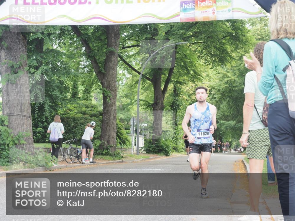 29.06.2025 - hella hamburg halbmarathon KatJ http://msf.ph/oto/8282180 29.06.2025 10:10:58 Zwischen KM18-KM19 54 meine-sportfotos.de