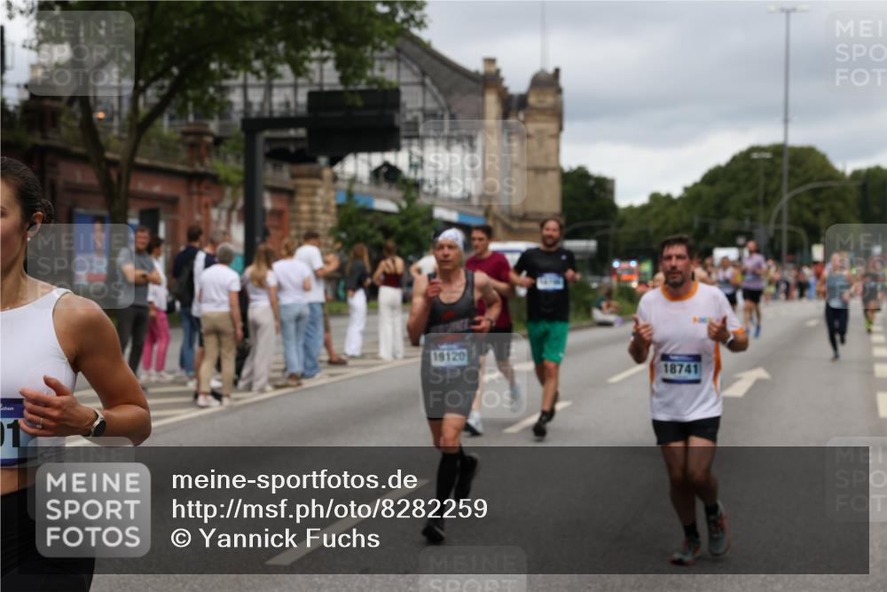 29.06.2025 - hella hamburg halbmarathon Yannick Fuchs http://msf.ph/oto/8282259 29.06.2025 10:49:48 20KM 1130, 1180, 1193, 2982, 3042, 3048, 3058, 3668, 4951, 5465, 5672, 6569, 6591, 6924, 7594, 7742, 7976, 8255, 8311, 8639, 8863, 9361, 9562, 11039, 11309, 11638, 12196, 12515, 13474, 14363, 14365, 14461, 15184, 15484, 15818, 15884, 16176, 16375, 16401, 16434, 16521, 16786, 17259, 17615, 17640, 17642, 17734, 18064, 18125, 18212, 18325, 18340, 18495, 18741, 18746, 18835, 19120, 19152 meine-sportfotos.de