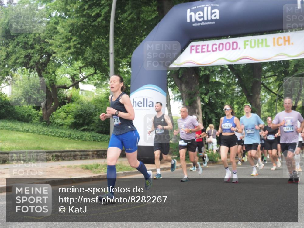 29.06.2025 - hella hamburg halbmarathon KatJ http://msf.ph/oto/8282267 29.06.2025 10:40:52 Zwischen KM18-KM19 2058, 2099, 2771, 4189, 4938, 6762, 7478 meine-sportfotos.de