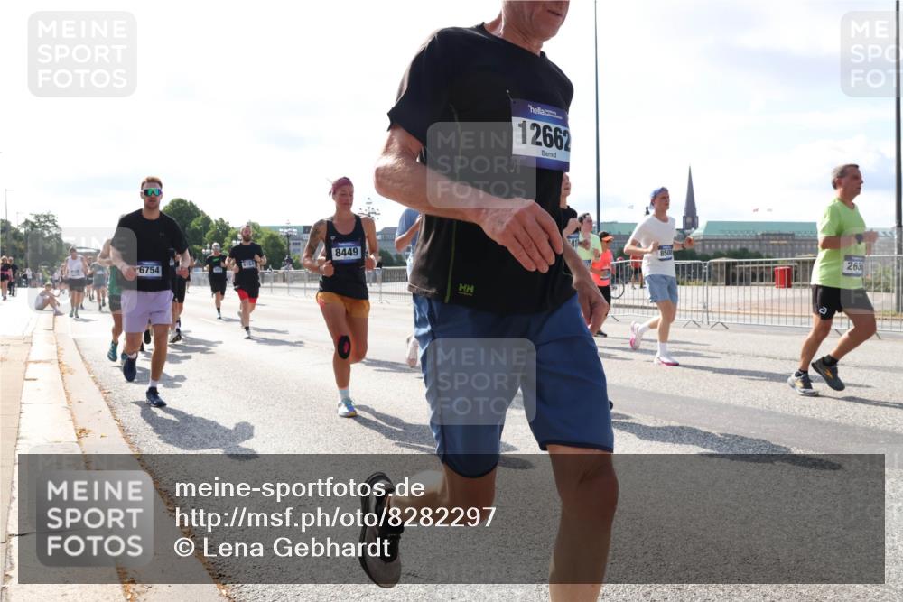 29.06.2025 - hella hamburg halbmarathon Lena Gebhardt http://msf.ph/oto/8282297 29.06.2025 09:58:10 Lombardsbrücke 8449, 6164, 6754, 12662, 850, 263, 1034, 1094, 1179, 1190, 1258, 1320, 1321, 1335, 1563, 1815, 1870, 2034, 2070, 2138, 2397, 2417, 2448, 2612, 2636, 2656, 2711, 2946, 3041, 3058, 3091, 3114, 3251, 3859, 4814, 4903, 5032, 5093, 5305, 5672, 5721, 5775, 6164, 6272, 6355, 6356, 6433, 6569, 6580, 6585, 6628, 6754, 6776, 6897, 7065, 7134, 7409, 7478, 7509, 7594, 7646, 7724, 7856, 7896, 7952, 7973, 7976, 8154, 8311, 8508, 8590, 8825, 9012, 9057, 9562, 9656, 10084 meine-sportfotos.de