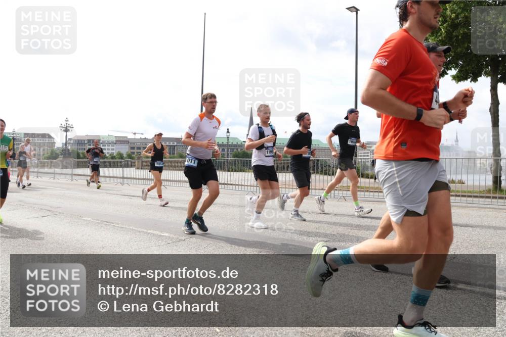 29.06.2025 - hella hamburg halbmarathon Lena Gebhardt http://msf.ph/oto/8282318 29.06.2025 10:20:38 Lombardsbrücke 01169, 1199, 19014, 1011, 1046, 1069, 1471, 1474, 2053, 2101, 2325, 2478, 2834, 2923, 2945, 3247, 3434, 3733, 3781, 3842, 4154, 4166, 4288, 4350, 4422, 4585, 4614, 4754, 4869, 5181, 5556, 5625, 5659, 5811, 5812, 5831, 5937, 6608, 6951, 7018, 7101, 7131, 7739, 7744, 8025, 8113, 8462, 8588, 8940, 9005, 9011, 9136, 9236, 9722, 9735, 9873, 9981, 10041, 10050, 10350, 10414, 10595, 10613, 10647, 10754, 11100, 11145, 11603, 11835, 11995, 12844 meine-sportfotos.de