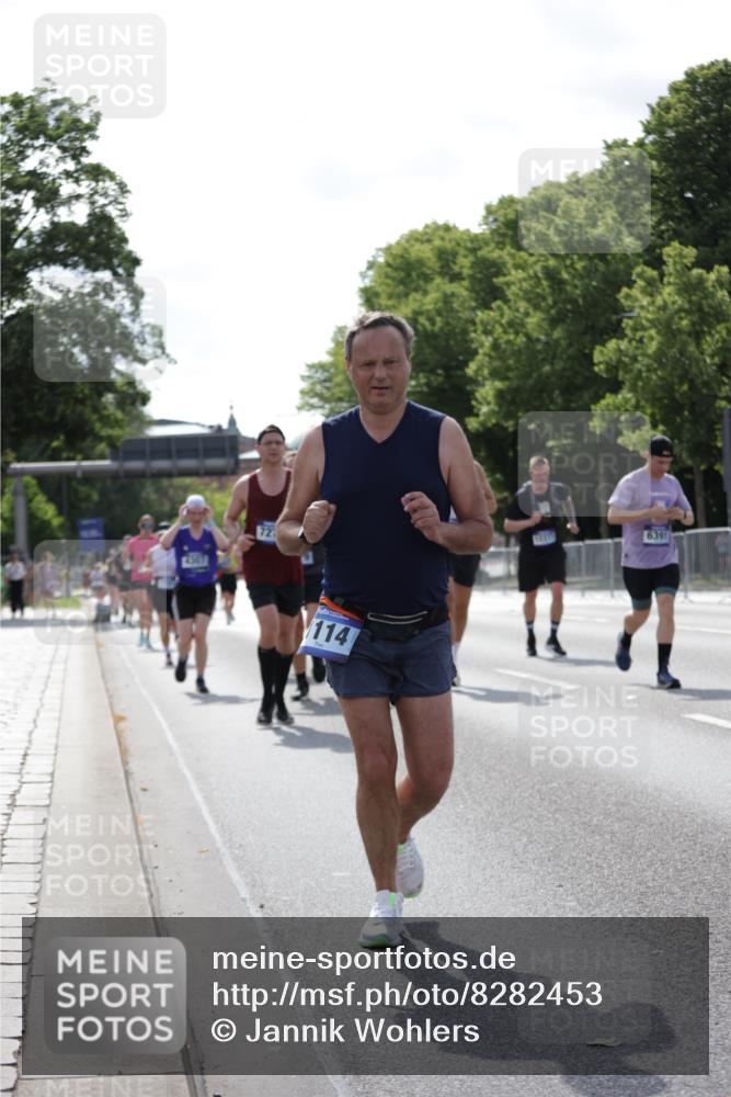 29.06.2025 - hella hamburg halbmarathon Jannik Wohlers http://msf.ph/oto/8282453 29.06.2025 10:03:01 Lombardsbrücke 1114, 1135, 1138, 1161, 1450, 1885, 2594, 2619, 4307, 4511, 5464, 6391, 6453, 7277, 7278, 7279, 7290, 7706, 7935, 9453, 11556, 12211, 12212, 12377, 12843, 13474, 13732, 13857, 13976, 15539, 16371, 16605, 17096, 17226, 18028 meine-sportfotos.de