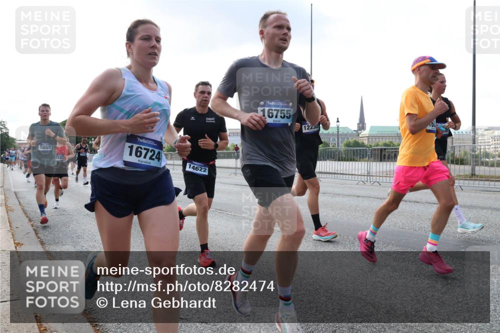 29.06.2025 - hella hamburg halbmarathon Lena Gebhardt http://msf.ph/oto/8282474 29.06.2025 09:45:43 Lombardsbrücke 5550, 5187, 16724, 14622, 16755, 12232, 10, 57, 1080, 1686, 1707, 1758, 1894, 1990, 2460, 2689, 3043, 4050, 4129, 4463, 4679, 4698, 4749, 5070, 5187, 5328, 5550, 5746, 5826, 6358, 6878, 7186, 7272, 7389, 7481, 7651, 7723, 7880, 7965, 8062, 8190, 8209, 8883, 9137, 9381, 9571, 9634, 10017, 10171, 10270, 10484, 10876, 11120, 11413, 11857, 12049, 12189, 12232, 12234, 12308, 12681, 12691, 12988, 13066, 13167, 13343, 13618, 13686, 13754, 14028, 14167, 15672, 16157 meine-sportfotos.de