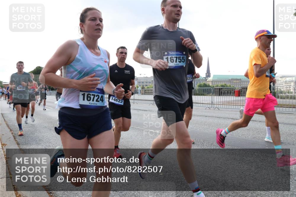 29.06.2025 - hella hamburg halbmarathon Lena Gebhardt http://msf.ph/oto/8282507 29.06.2025 09:45:43 Lombardsbrücke 5550, 5187, 16724, 14622, 16755, 2232, 57, 1080, 1686, 1707, 1758, 1894, 1990, 2460, 2689, 3043, 4050, 4129, 4463, 4679, 4698, 4749, 5070, 5187, 5328, 5550, 5746, 5826, 6358, 6878, 7186, 7272, 7389, 7481, 7651, 7723, 7880, 7965, 8062, 8190, 8209, 8883, 9137, 9381, 9571, 9634, 10017, 10171, 10270, 10484, 10876, 11120, 11413, 11857, 12049, 12189, 12232, 12234, 12308, 12681, 12691, 12988, 13066, 13167, 13343, 13618, 13686, 13754, 14028, 14167, 15672, 16157 meine-sportfotos.de