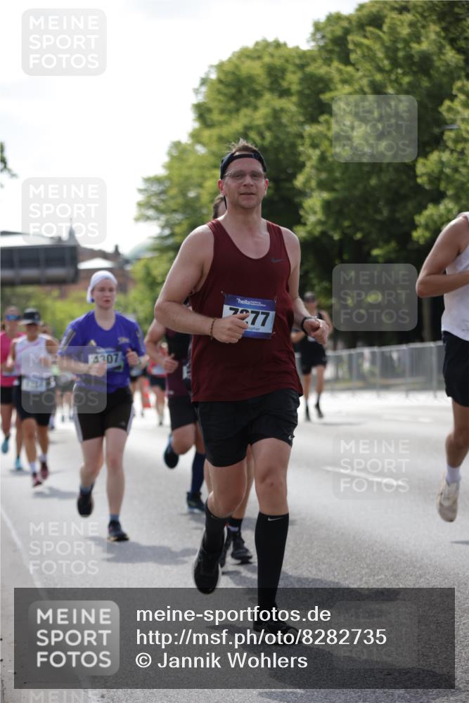 29.06.2025 - hella hamburg halbmarathon Jannik Wohlers http://msf.ph/oto/8282735 29.06.2025 10:03:03 Lombardsbrücke 1114, 1135, 1138, 1161, 1450, 1885, 2594, 2619, 2683, 4307, 4511, 5384, 5464, 6391, 6453, 7277, 7278, 7279, 7290, 7935, 9453, 11556, 12211, 12212, 12377, 12843, 13732, 13857, 13976, 15539, 16371, 16605, 17096, 17226, 18028, 18999 meine-sportfotos.de