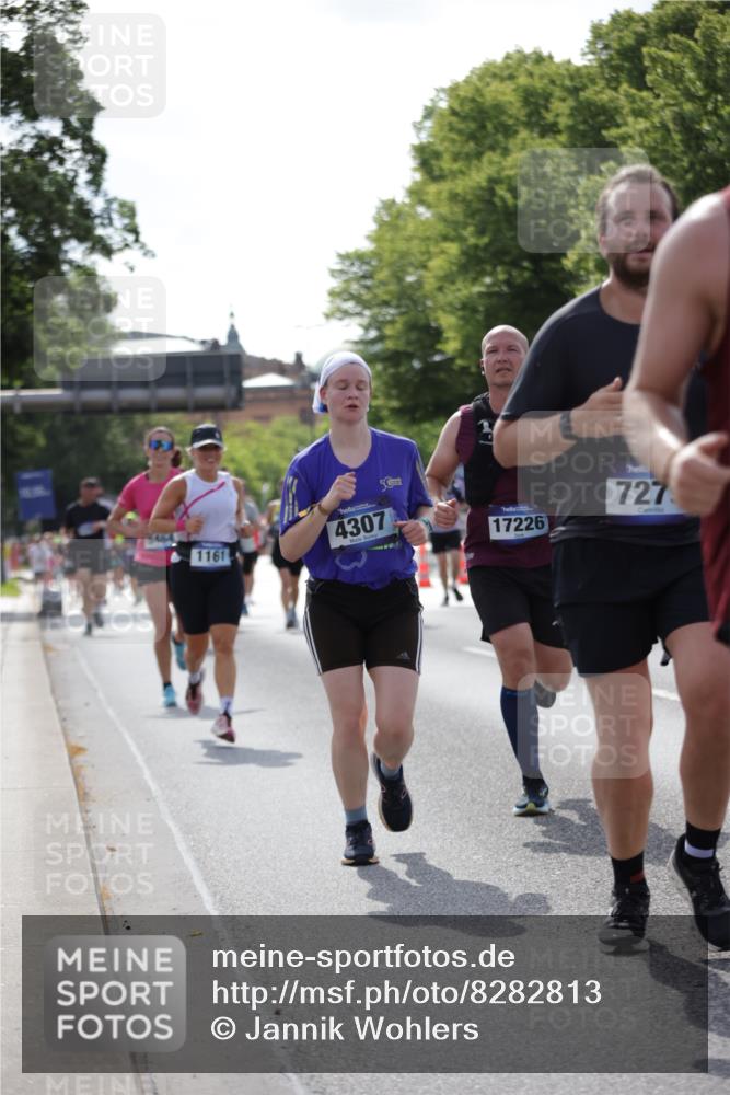 29.06.2025 - hella hamburg halbmarathon Jannik Wohlers http://msf.ph/oto/8282813 29.06.2025 10:03:04 Lombardsbrücke 1114, 1161, 1885, 2594, 2619, 2683, 4307, 4511, 5384, 5464, 6391, 6453, 7277, 7278, 7279, 7290, 7935, 9453, 11556, 12211, 12212, 12377, 12843, 13793, 13976, 15539, 15643, 16371, 16605, 17096, 17226, 17550, 18028, 18999 meine-sportfotos.de
