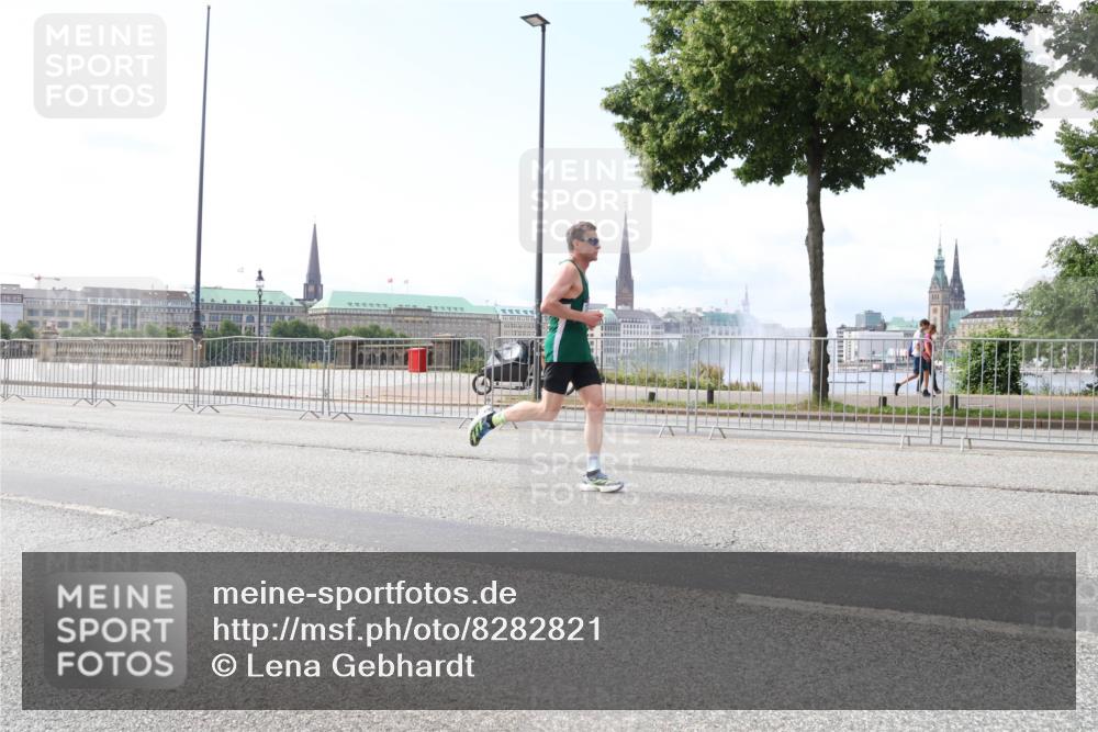 29.06.2025 - hella hamburg halbmarathon Lena Gebhardt http://msf.ph/oto/8282821 29.06.2025 10:11:38 Lombardsbrücke 1328, 1531, 1723, 1866, 1992, 3363, 3837, 4227, 5254, 5379, 5605, 7571, 8115, 8171, 8206, 8207, 8368, 8807, 8810, 9119, 9191, 9428, 10042, 10196, 10372, 10428, 11149, 11321, 11507, 11755, 11917, 12286, 12473, 13177, 13203, 13603, 13939, 13958, 14008, 14149, 14384, 15252, 15797, 15908, 15945, 16383, 17080, 17142, 17638, 17774, 17787, 17866, 18278, 18382, 19172, 19241 meine-sportfotos.de
