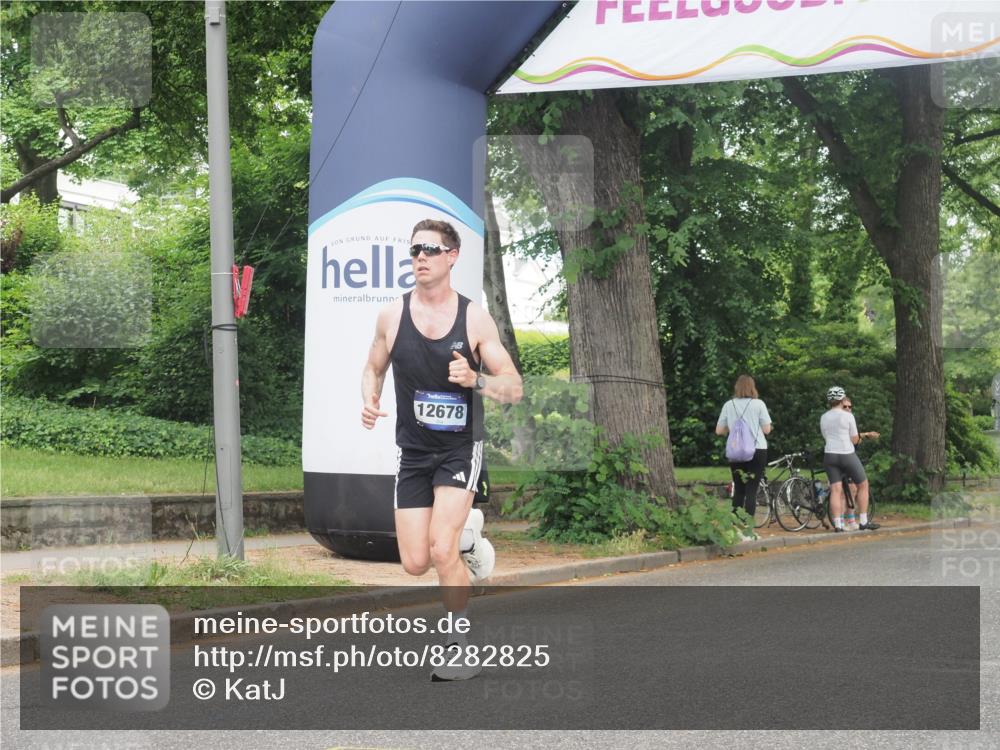 29.06.2025 - hella hamburg halbmarathon KatJ http://msf.ph/oto/8282825 29.06.2025 10:11:04 Zwischen KM18-KM19  meine-sportfotos.de