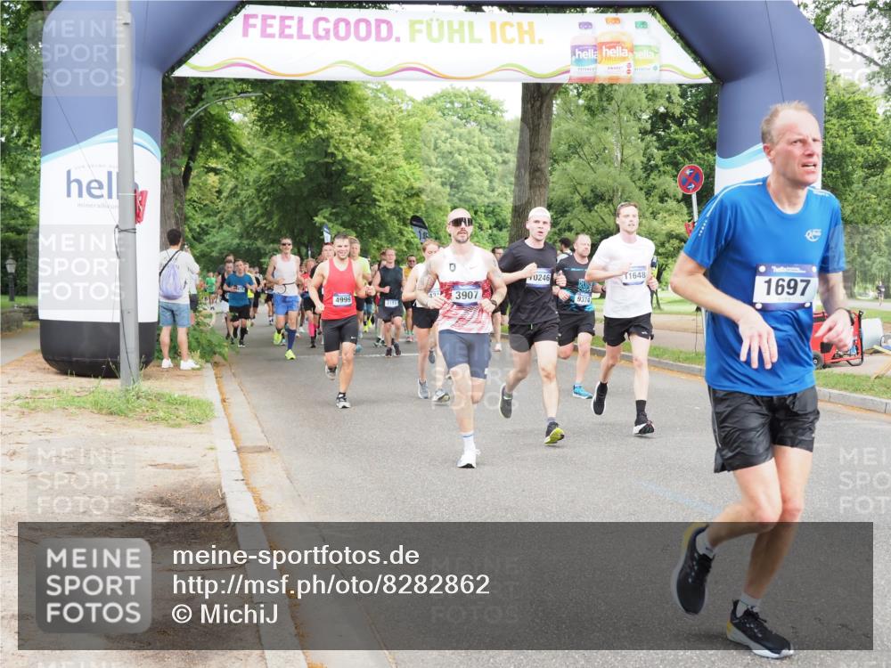 29.06.2025 - hella hamburg halbmarathon MichiJ http://msf.ph/oto/8282862 29.06.2025 10:32:20 Zwischen KM18-KM19 1415, 1697, 3907, 4310, 4991, 4999, 5692, 7093, 8063, 8722, 9374, 10246, 11648, 11848, 12966, 13348, 13807, 15535 meine-sportfotos.de