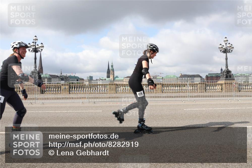 29.06.2025 - hella hamburg halbmarathon Lena Gebhardt http://msf.ph/oto/8282919 29.06.2025 09:05:05 Lombardsbrücke  meine-sportfotos.de