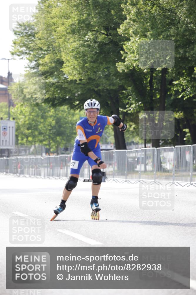 29.06.2025 - hella hamburg halbmarathon Jannik Wohlers http://msf.ph/oto/8282938 29.06.2025 08:52:57 Lombardsbrücke  meine-sportfotos.de