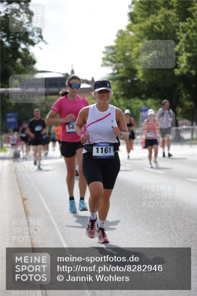29.06.2025 - hella hamburg halbmarathon Jannik Wohlers http://msf.ph/oto/8282946 29.06.2025 10:03:06 Lombardsbrücke 1114, 1161, 1885, 2619, 2683, 2759, 4307, 4511, 5384, 5464, 6391, 6453, 7277, 7278, 7279, 9453, 10389, 11556, 12211, 12212, 12377, 12843, 13793, 13976, 15539, 15643, 15859, 16371, 17096, 17226, 17550, 18028, 18999 meine-sportfotos.de