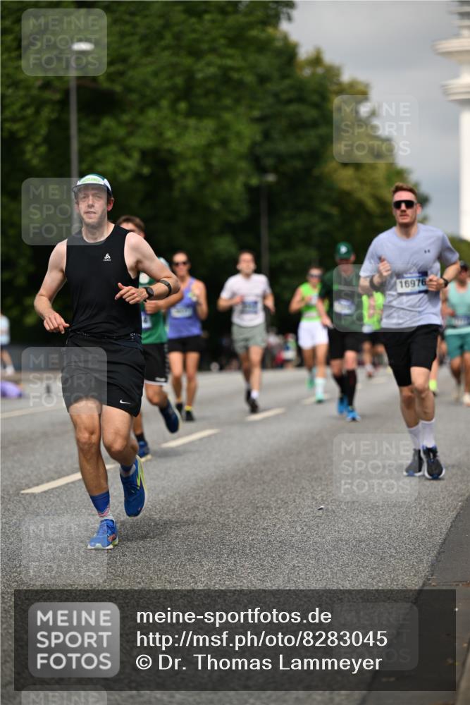 29.06.2025 - hella hamburg halbmarathon Dr. Thomas Lammeyer http://msf.ph/oto/8283045 29.06.2025 10:15:52 Kennedybrücke 1062, 1790, 2661, 3746, 3837, 4499, 6966, 7370, 7474, 8368, 9119, 9253, 9254, 9405, 10042 meine-sportfotos.de