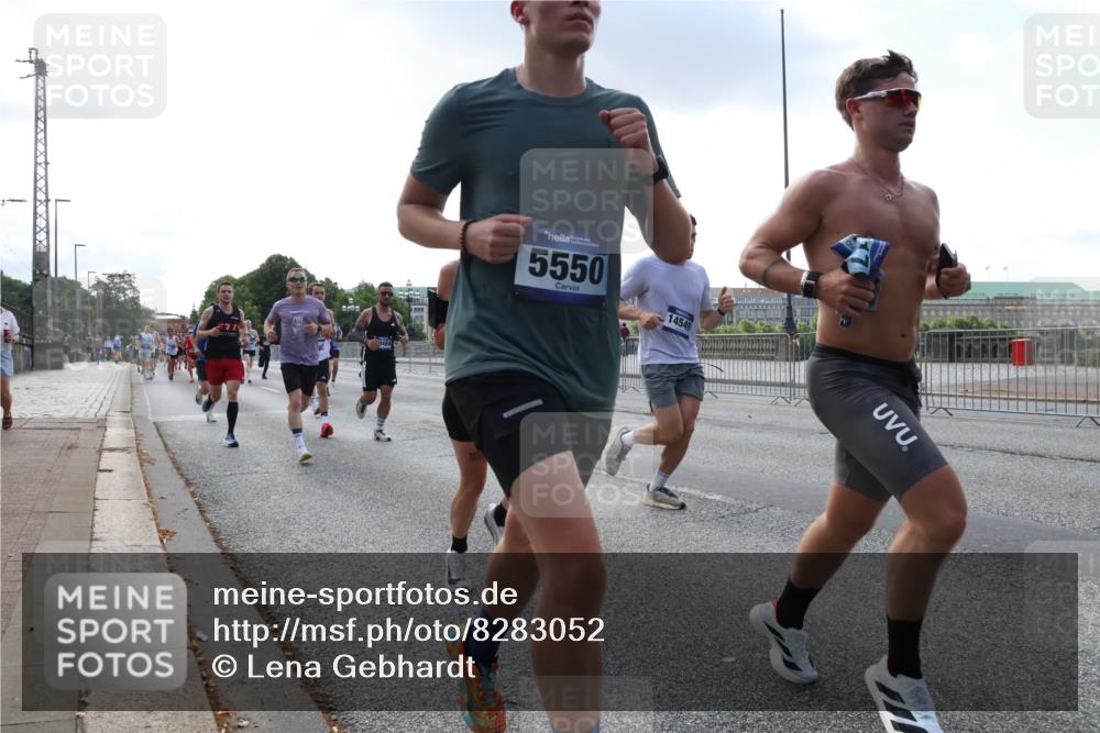 29.06.2025 - hella hamburg halbmarathon Lena Gebhardt http://msf.ph/oto/8283052 29.06.2025 09:45:44 Lombardsbrücke 5550, 14549, 57, 1080, 1686, 1707, 1758, 1894, 1990, 2460, 2689, 3043, 4050, 4129, 4463, 4679, 4698, 4749, 5070, 5187, 5328, 5550, 5746, 5826, 6358, 6878, 7186, 7272, 7389, 7481, 7651, 7723, 7880, 7965, 8062, 8190, 8209, 8883, 9137, 9381, 9571, 9634, 10017, 10171, 10270, 10484, 10876, 11120, 11413, 11857, 12049, 12189, 12232, 12234, 12308, 12681, 12691, 12988, 13066, 13167, 13343, 13618, 13686, 13754, 14028, 14167, 15672, 16157 meine-sportfotos.de