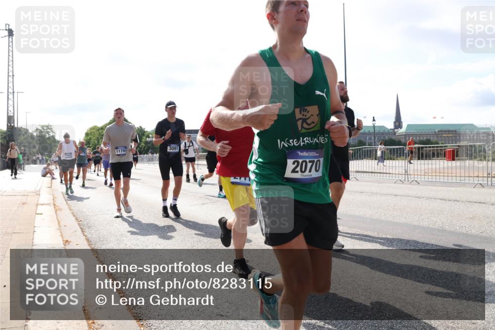 29.06.2025 - hella hamburg halbmarathon Lena Gebhardt http://msf.ph/oto/8283115 29.06.2025 09:58:13 Lombardsbrücke 11791, 3091, 2070, 1034, 1094, 1179, 1190, 1258, 1285, 1320, 1321, 1335, 1563, 1815, 1870, 2034, 2070, 2138, 2397, 2417, 2448, 2612, 2636, 2656, 2711, 2946, 3041, 3058, 3091, 3114, 3251, 3859, 4814, 4903, 5093, 5305, 5672, 5721, 5775, 5894, 6164, 6272, 6355, 6356, 6433, 6569, 6580, 6585, 6628, 6754, 6776, 6897, 7065, 7134, 7409, 7478, 7509, 7646, 7724, 7856, 7896, 7952, 7976, 8154, 8311, 8393, 8508, 8590, 8825, 9012, 9057, 9562, 9656, 10084 meine-sportfotos.de