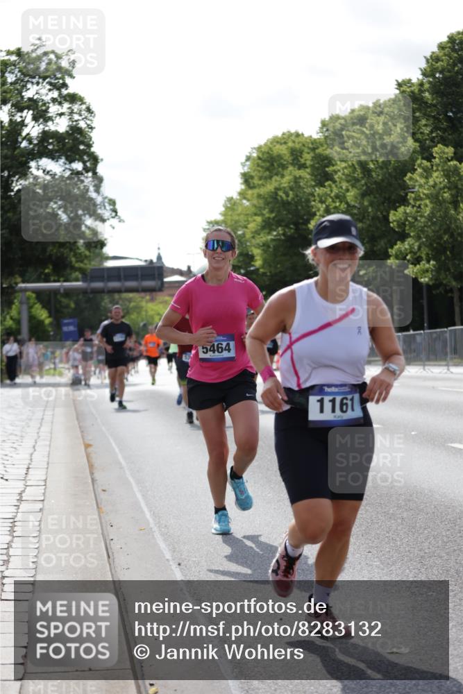 29.06.2025 - hella hamburg halbmarathon Jannik Wohlers http://msf.ph/oto/8283132 29.06.2025 10:03:08 Lombardsbrücke 1114, 1161, 1885, 2619, 2683, 2759, 4307, 4511, 5384, 5396, 5464, 6391, 6453, 7277, 7278, 7279, 8484, 9453, 10389, 11556, 12377, 13793, 13976, 15539, 15643, 15859, 16371, 17096, 17226, 17550, 18028, 18999 meine-sportfotos.de