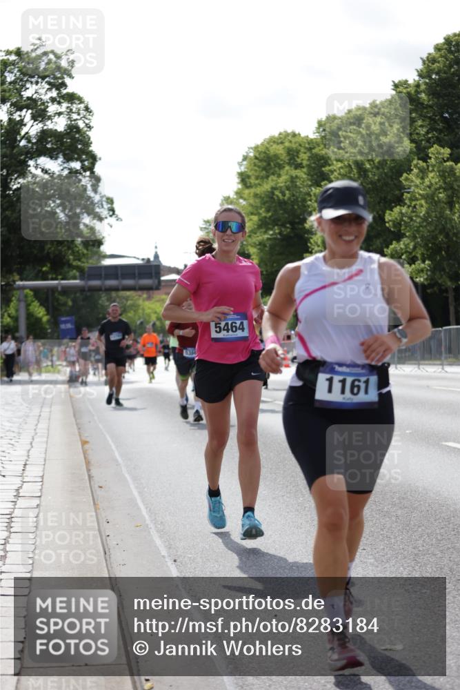 29.06.2025 - hella hamburg halbmarathon Jannik Wohlers http://msf.ph/oto/8283184 29.06.2025 10:03:08 Lombardsbrücke 1114, 1161, 1885, 2619, 2683, 2759, 4307, 4511, 5384, 5396, 5464, 6391, 6453, 7277, 7278, 7279, 8484, 9453, 10389, 11556, 12377, 13793, 13976, 15539, 15643, 15859, 16371, 17096, 17226, 17550, 18028, 18999 meine-sportfotos.de