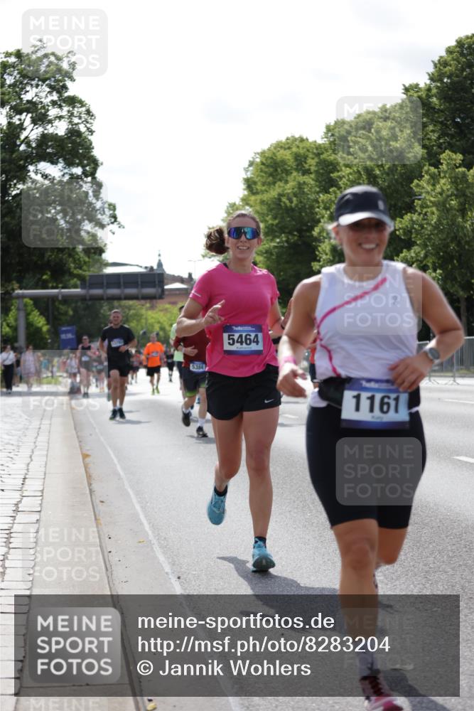 29.06.2025 - hella hamburg halbmarathon Jannik Wohlers http://msf.ph/oto/8283204 29.06.2025 10:03:08 Lombardsbrücke 1114, 1161, 1885, 2619, 2683, 2759, 4307, 4511, 5384, 5396, 5464, 6391, 6453, 7277, 7278, 7279, 8484, 9453, 10389, 11556, 12377, 13793, 13976, 15539, 15643, 15859, 16371, 17096, 17226, 17550, 18028, 18999 meine-sportfotos.de