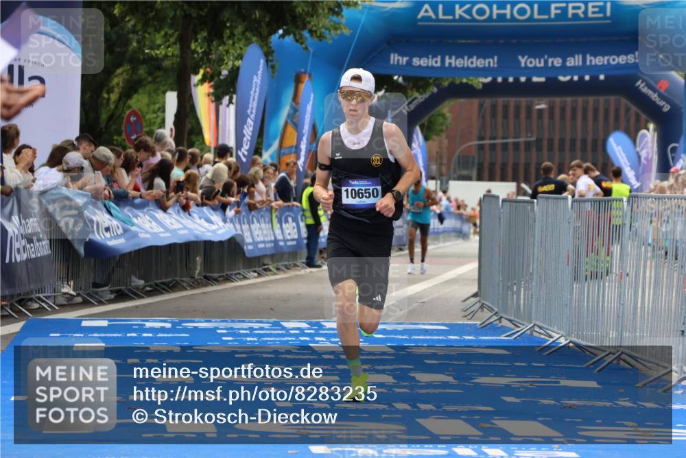 29.06.2025 - hella hamburg halbmarathon Strokosch-Dieckow http://msf.ph/oto/8283235 29.06.2025 10:22:11 Ziel 10650, 18693 meine-sportfotos.de
