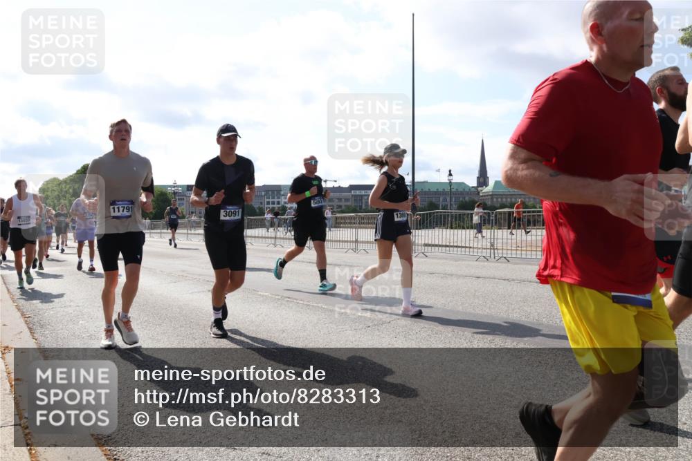 29.06.2025 - hella hamburg halbmarathon Lena Gebhardt http://msf.ph/oto/8283313 29.06.2025 09:58:14 Lombardsbrücke 11791, 13033, 3091, 5093, 1034, 1179, 1190, 1258, 1285, 1320, 1321, 1335, 1563, 1815, 1870, 2029, 2034, 2070, 2138, 2397, 2417, 2448, 2612, 2636, 2656, 2711, 2946, 3041, 3058, 3091, 3097, 3114, 3251, 3859, 4814, 4903, 5093, 5305, 5672, 5721, 5775, 5894, 6164, 6272, 6355, 6356, 6433, 6569, 6580, 6585, 6628, 6754, 6776, 6897, 7065, 7409, 7478, 7509, 7646, 7724, 7856, 7896, 7952, 7976, 8154, 8311, 8393, 8508, 8590, 8825, 9012, 9057, 9562, 9656, 10084 meine-sportfotos.de