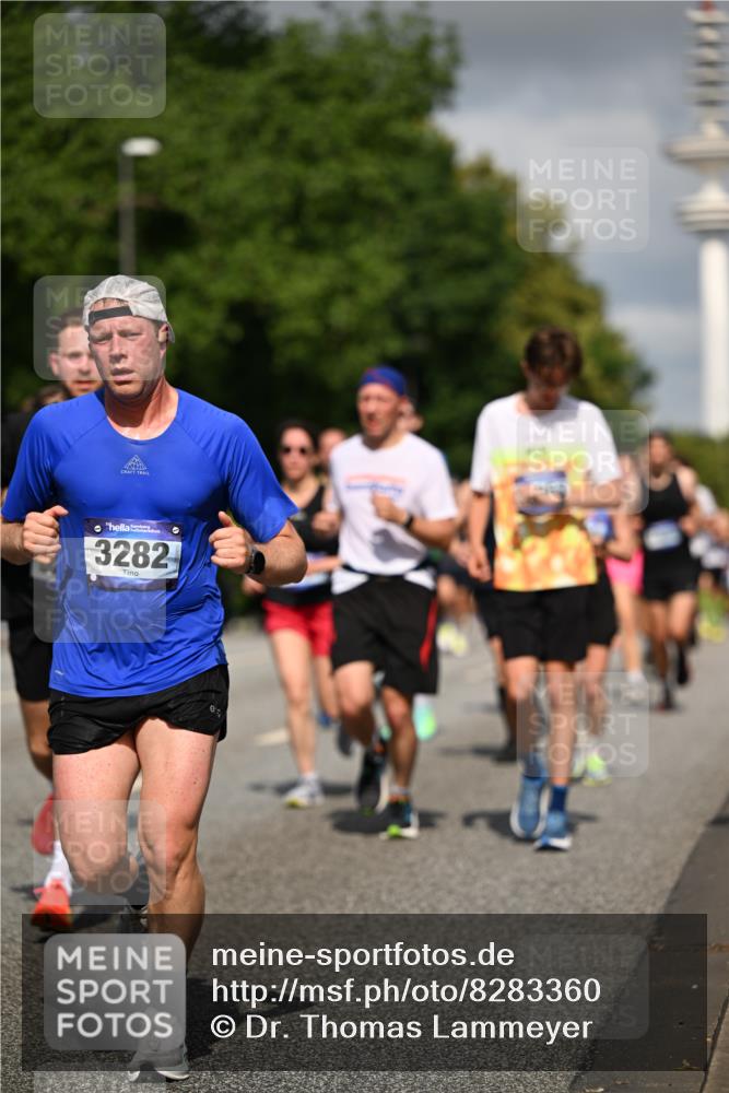 29.06.2025 - hella hamburg halbmarathon Dr. Thomas Lammeyer http://msf.ph/oto/8283360 29.06.2025 09:53:17 Kennedybrücke 1343, 1445, 1800, 1975, 2324, 2573, 2750, 2949, 3136, 3282, 3431, 4148, 4303, 4425, 5248, 5889, 6123, 6149, 6682, 7229, 7796, 8370, 8465, 9264, 9265, 9296, 9914, 10930 meine-sportfotos.de