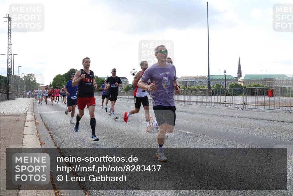 29.06.2025 - hella hamburg halbmarathon Lena Gebhardt http://msf.ph/oto/8283437 29.06.2025 09:45:46 Lombardsbrücke 13686, 57, 1080, 1686, 1707, 1894, 1990, 2460, 2689, 3043, 4050, 4129, 4463, 4679, 4698, 4749, 4812, 5070, 5187, 5328, 5550, 5746, 5826, 6358, 6878, 7186, 7272, 7389, 7481, 7651, 7723, 7880, 7965, 8062, 8190, 8209, 8883, 9137, 9571, 9634, 10017, 10171, 10270, 10484, 10876, 11120, 11413, 11857, 12189, 12232, 12234, 12308, 12681, 12691, 12988, 13066, 13167, 13343, 13618, 13686, 13754, 14028, 14167 meine-sportfotos.de