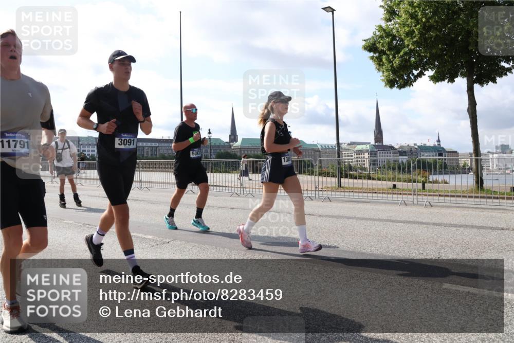 29.06.2025 - hella hamburg halbmarathon Lena Gebhardt http://msf.ph/oto/8283459 29.06.2025 09:58:14 Lombardsbrücke 11791, 3091, 1034, 1179, 1190, 1258, 1285, 1320, 1321, 1335, 1563, 1815, 1870, 2029, 2034, 2070, 2138, 2397, 2417, 2448, 2612, 2636, 2656, 2711, 2946, 3041, 3058, 3091, 3097, 3114, 3251, 3859, 4814, 4903, 5093, 5305, 5672, 5721, 5775, 5894, 6164, 6272, 6355, 6356, 6433, 6569, 6580, 6585, 6628, 6754, 6776, 6897, 7065, 7409, 7478, 7509, 7646, 7724, 7856, 7896, 7952, 7976, 8154, 8311, 8393, 8508, 8590, 8825, 9012, 9057, 9562, 9656, 10084 meine-sportfotos.de